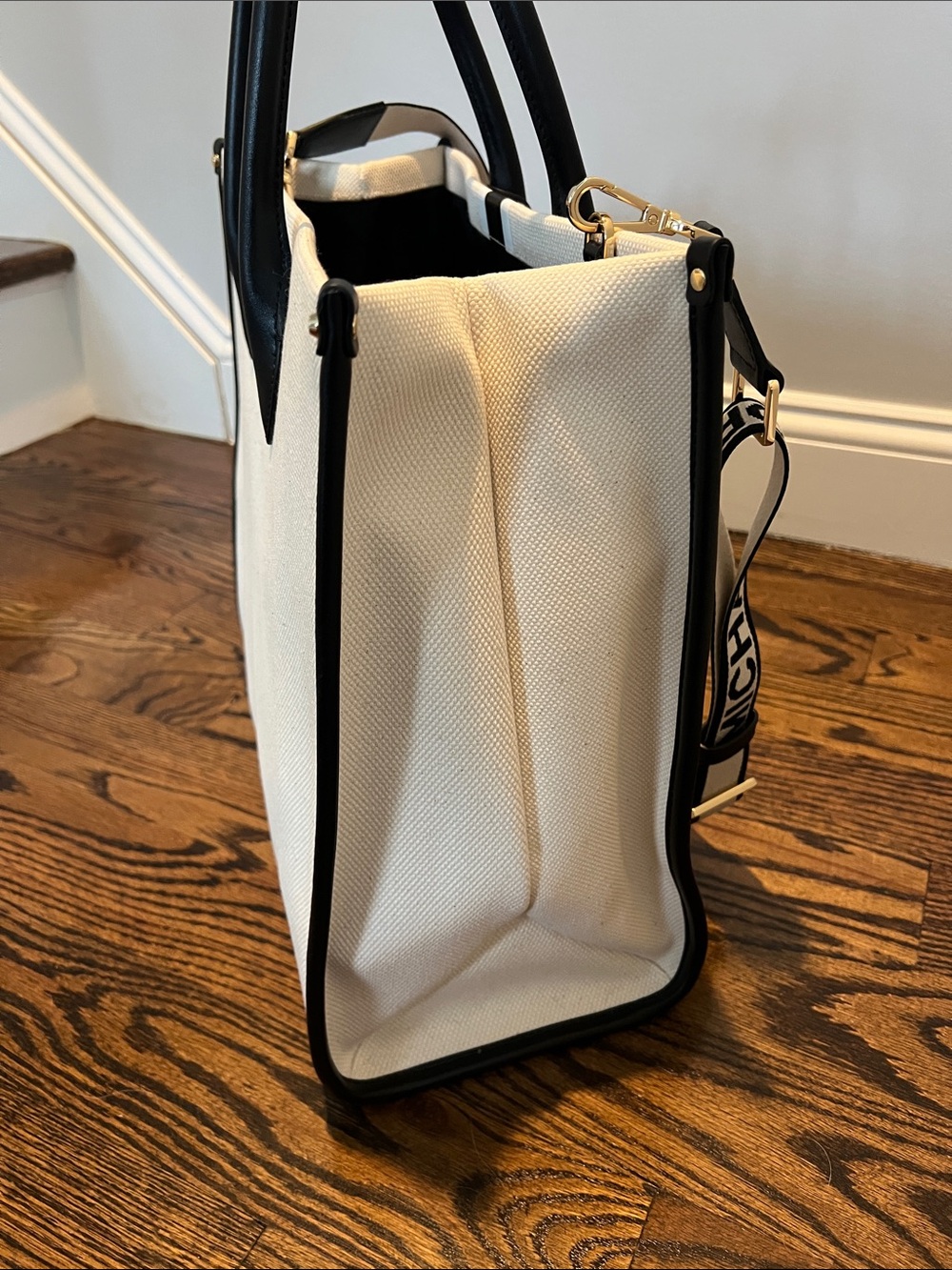 Michael Kors Mirella Large Canvas Tote with Logo Stripe. NEW - Picture 5 of 9
